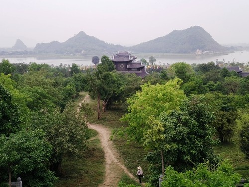Bai Dinh, the biggest pagoda in Vietnam - ảnh 4